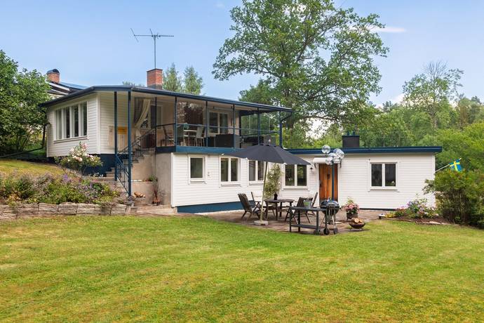 4 rum villa på Gnejsvägen 9 Mariefred, Strängnäs kommun - bild 1