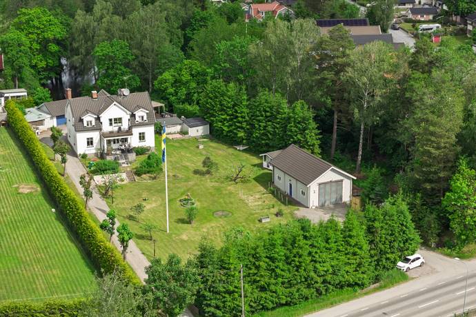 8 rum Villa på Tungelstavägen 106 Västerhaninge Haninge kommun - bild 38