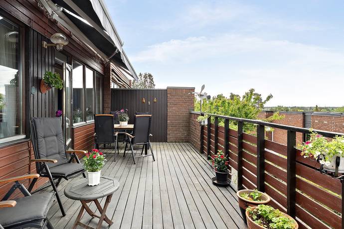 4 rum kedjehus på Flisbacken 51 Landsnora, Sollentuna kommun - bild 2