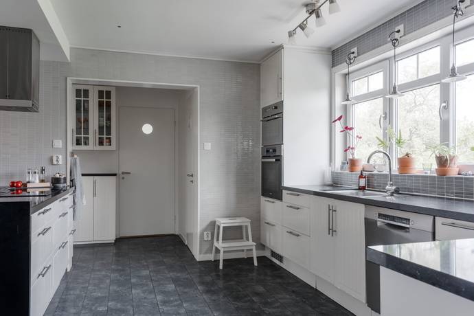 7 rum Villa på Holmgatan 14 Tibro kommun - bild 8