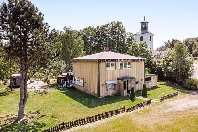 6 rum villa på Centrumvägen 1 Älvsered, Falkenbergs kommun - bild 1