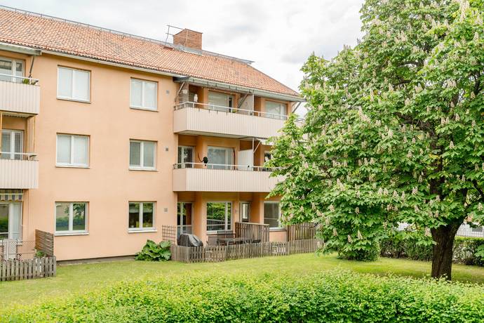 2 rum lägenhet på Bergsgatan 88 Sankt Ilian, Enköpings kommun - bild 1