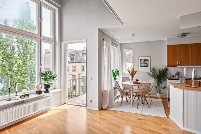 3,5 rum lägenhet på Gustav III:s Boulevard 14, 4 + 5 tr Frösunda, Solna kommun - bild 1