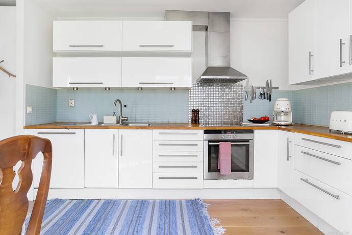 2 rum lägenhet på Ljuskärrsvägen 32 Saltsjöbaden / Ljuskärrsberget, Nacka kommun - bild 2