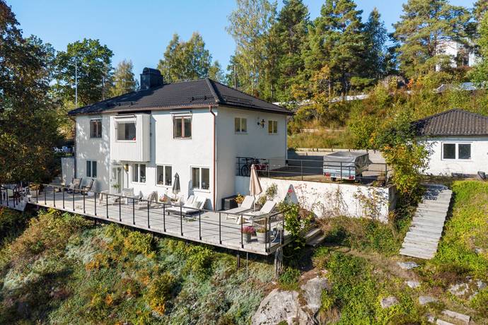 Krönvägen 10, Insjön, Nacka kommun