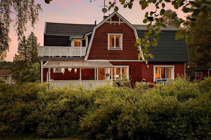 5 rum Villa på Tjärvägen 3 Bollstanäs Upplands Väsby kommun - bild 1