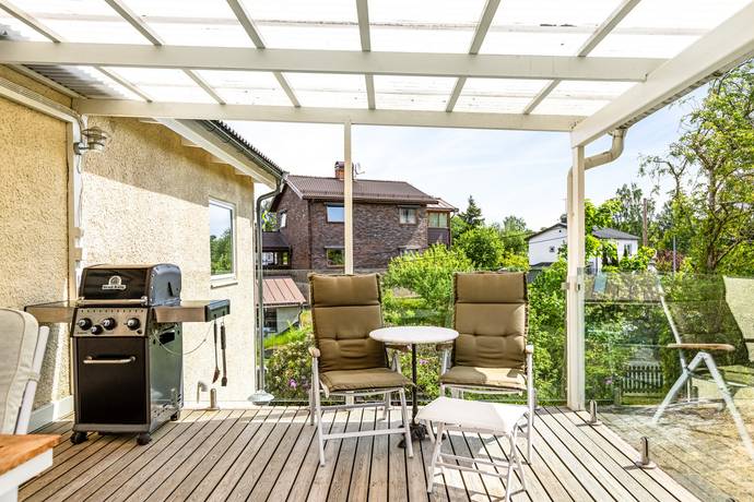 5 rum villa på Blåmesvägen 1 Segeltorp intill Gömmaren, Huddinge kommun - bild 3