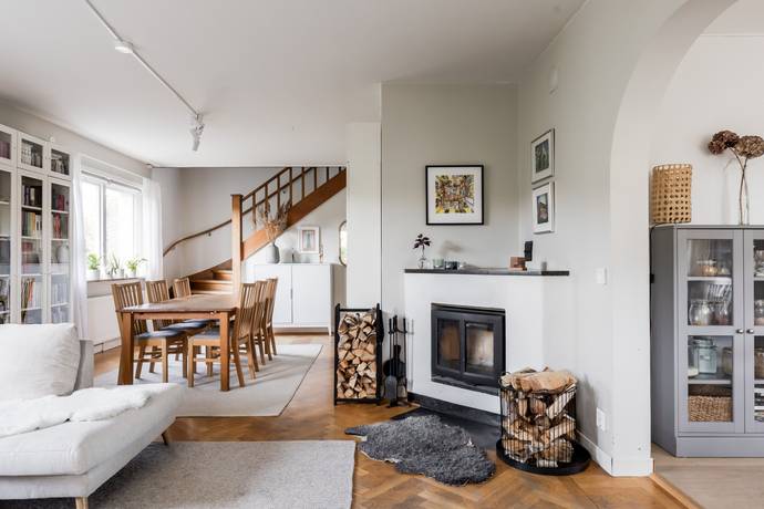6 rum villa på Gesällvägen 3 Centralt Väster Örebro, Örebro kommun - bild 1
