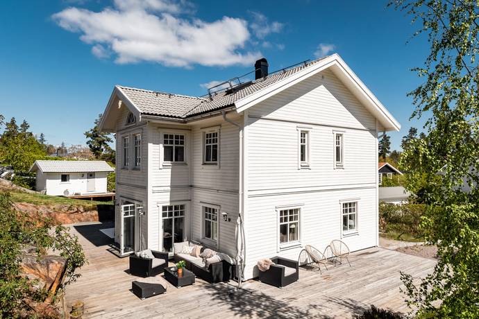 6 rum villa på Blåbärsstigen 13 Gustavsvik, Nacka kommun - bild 2
