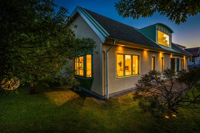 9 rum villa på Odalgatan 10 Almby, Örebro kommun - bild 2