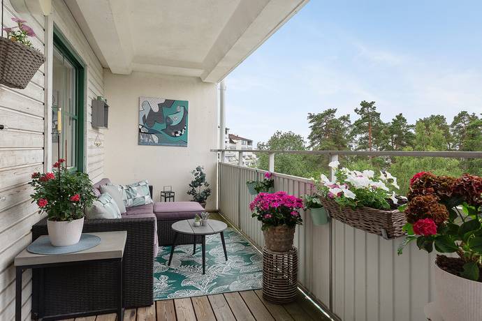 3 rum lägenhet på Sidensvansvägen 28 Sjöberg, Sollentuna kommun - bild 3