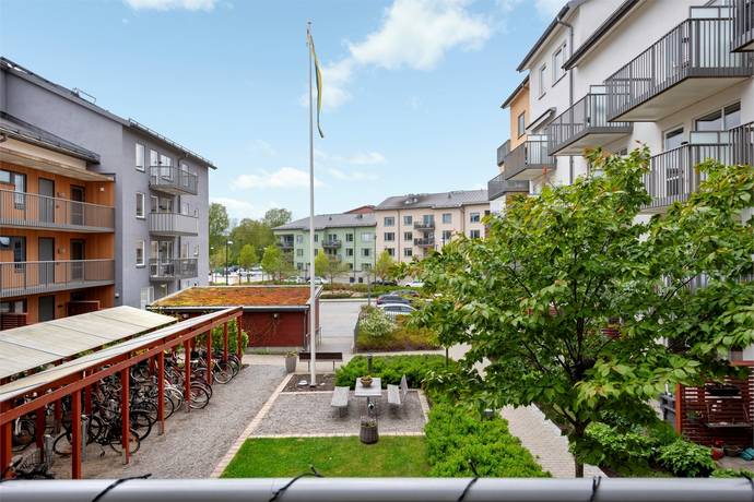 4 rum lägenhet på Österskärsvägen 16A Östra Kanalstaden, Österåkers kommun - bild 1