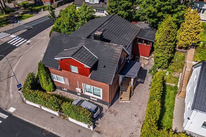 8 rum Villa på Albertsvägen 73B Trollhättan Trollhättans kommun - bild 4