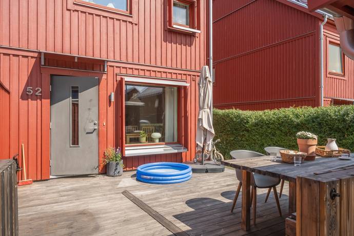 4 rum radhus på Klockarebovägen 52 Bålsta - Frösundavik, Håbo kommun - bild 1