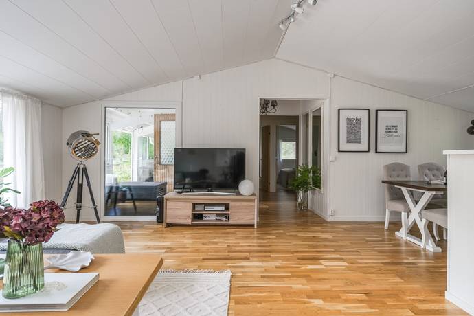 4 rum Vinterbonat fritidshus på Andstigen 7 Bränntorp Finspångs kommun - bild 12