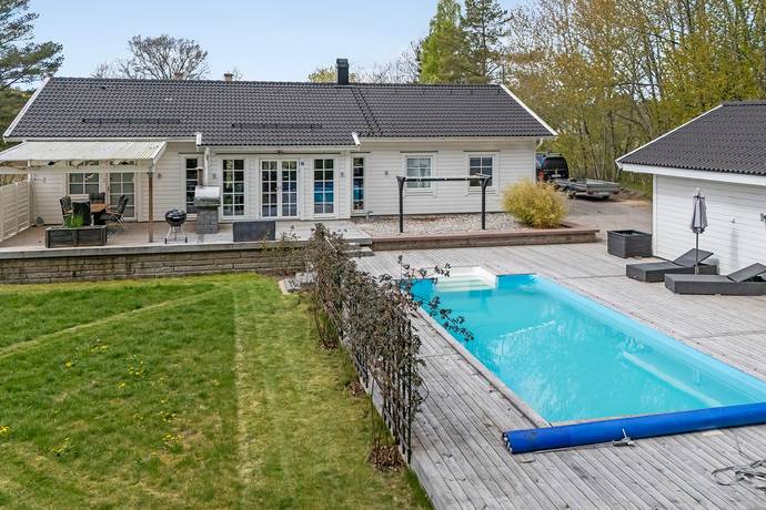 6 rum villa på Lötbacken 10 Åkers Styckebruk, Strängnäs kommun - bild 1