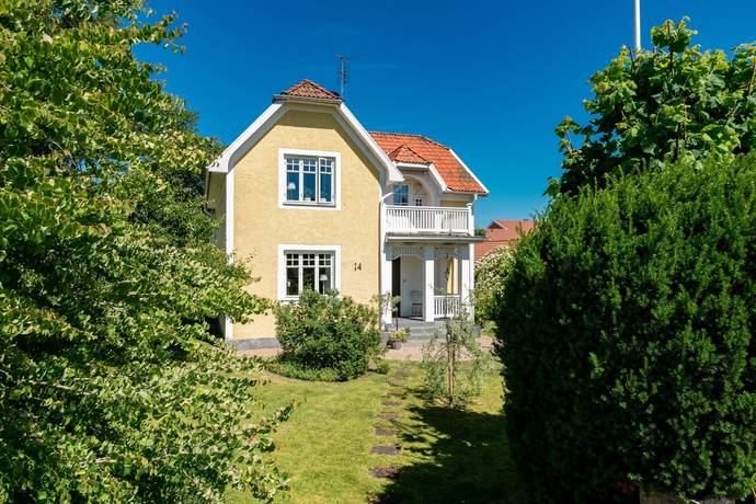 St Levene Med Omnejd, Vara kommun