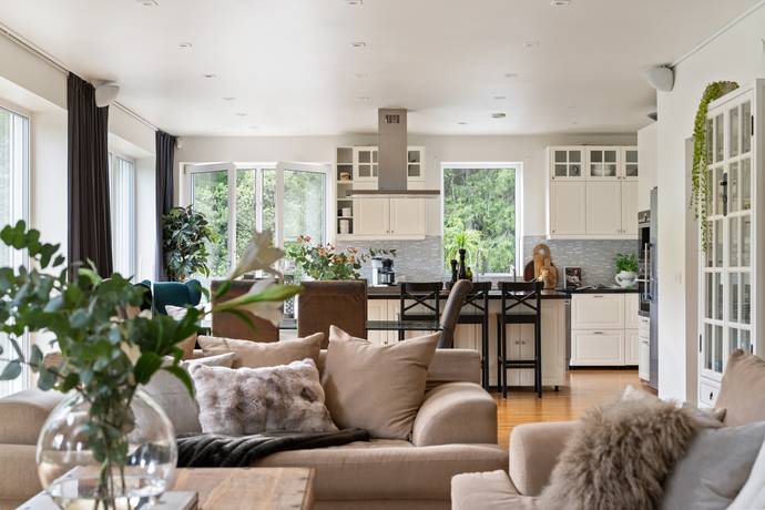 9 rum villa på Sundetvägen 2 Mölnlycke - Benareby, Härryda kommun - bild 3