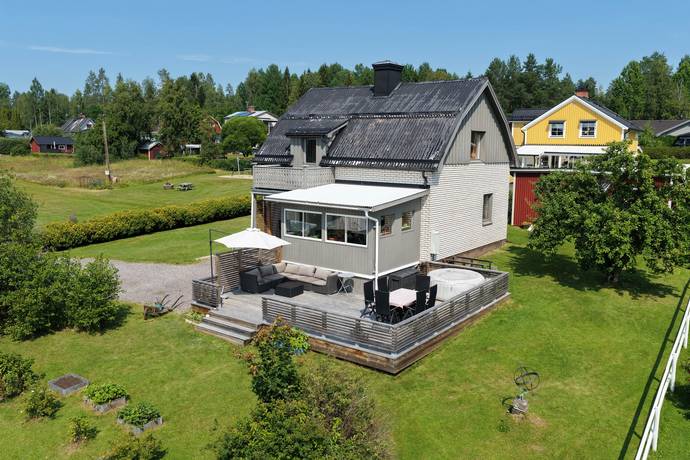 Roosesvägen 8, Ren, Bollnäs kommun