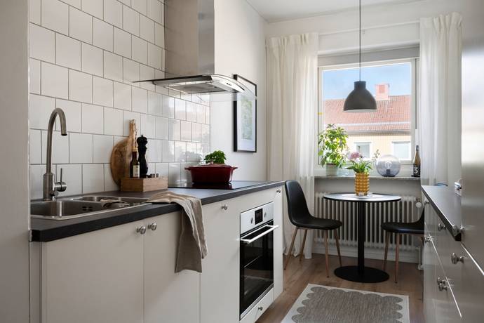 2 rum lägenhet på Västerlånggatan 5A Centralt, Uddevalla kommun - bild 1