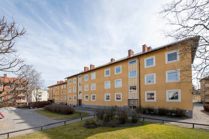 4 rum lägenhet på Fogdegatan 3B Nyckelberget, Köpings kommun - bild 1