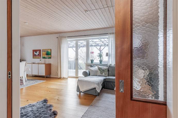 6 rum Vinterbonat fritidshus på Tinderedsvägen 8 Helgenäs Västerviks kommun - bild 12
