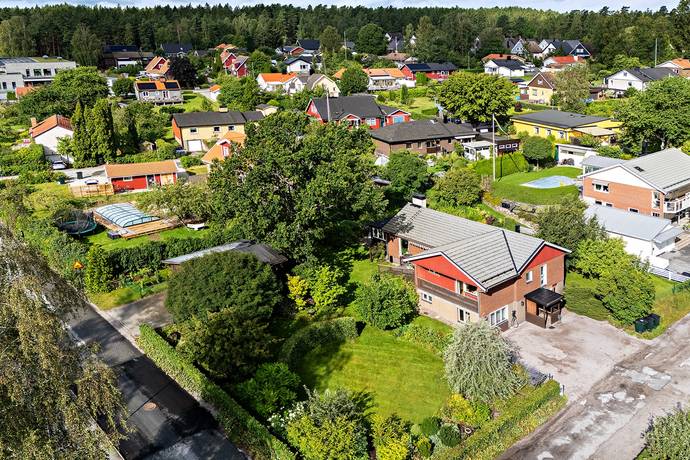 7 rum villa på Holländarevägen 10A Nykvarn, Nykvarns kommun - bild 1
