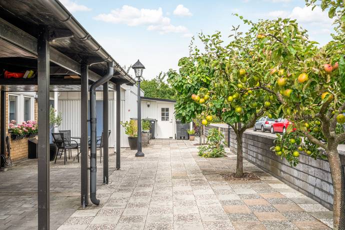 8 rum kedjehus på Spegelbäcksgatan 8 Hyllie, Malmö kommun - bild 2