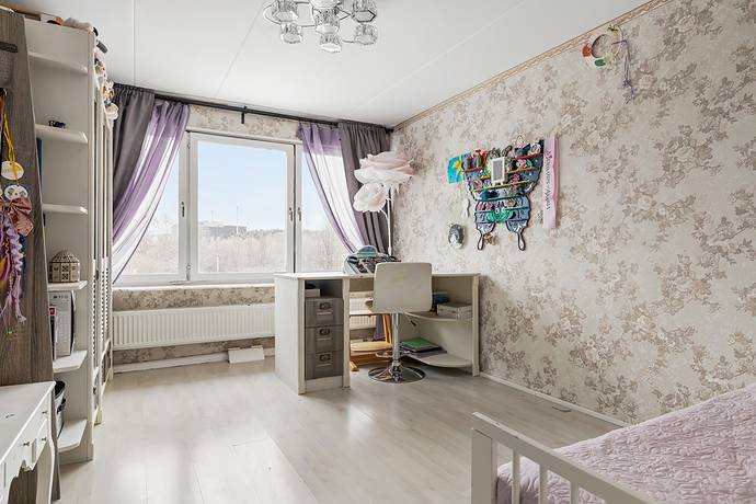 5 rum Radhus på Vänortsringen 22 Centrala Märsta Sigtuna kommun - bild 16