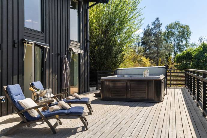 6 rum villa på Röllekebacken 6 Hässelby Södra Villastad, Stockholms kommun - bild 2
