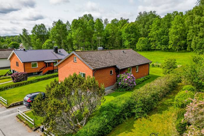 4 rum villa på Rydins väg 55 Svenljunga, Svenljunga kommun - bild 1