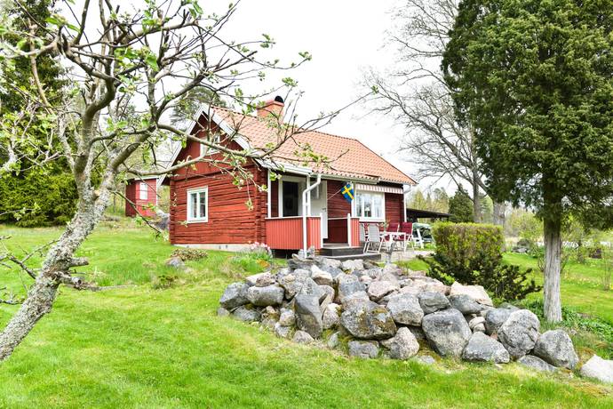 4 rum fritidshus på Gåsholmsstigen 1 Kvicksund, Västerås kommun - bild 1