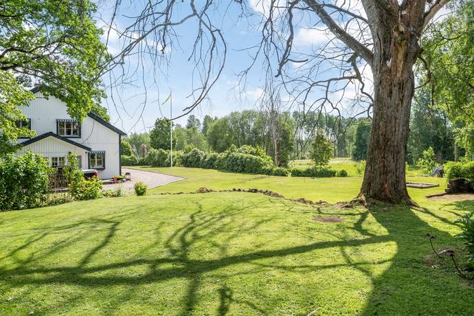 7 rum Gård/skog på Gäsjö 30 Norbergs kommun - bild 9