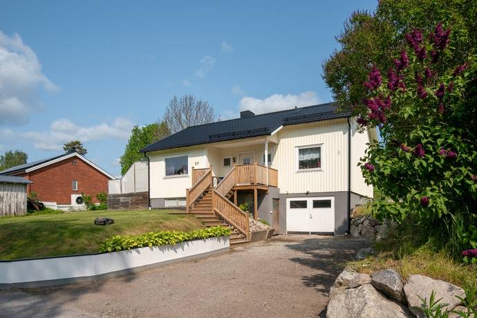 4 rum villa på Hudiksvägen 57 Hudiksvall, Hudiksvalls kommun - bild 1