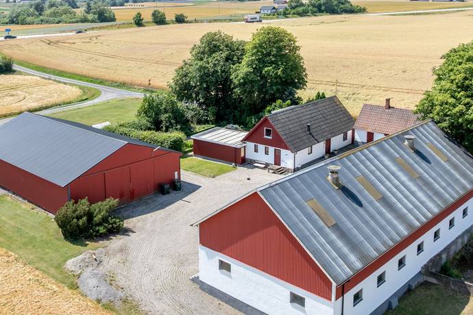 5 rum gård/skog på Norra Vallösavägen 16 Ystad, Ystads kommun - bild 1