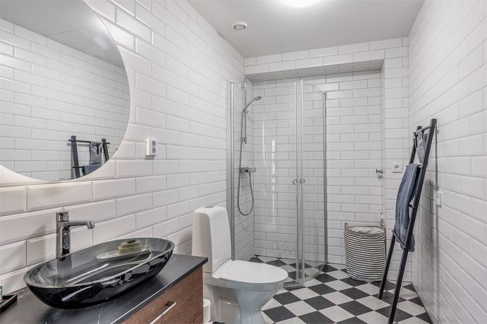 7 rum Villa på Järnvägsgatan 12 Gamleby Västerviks kommun - bild 42