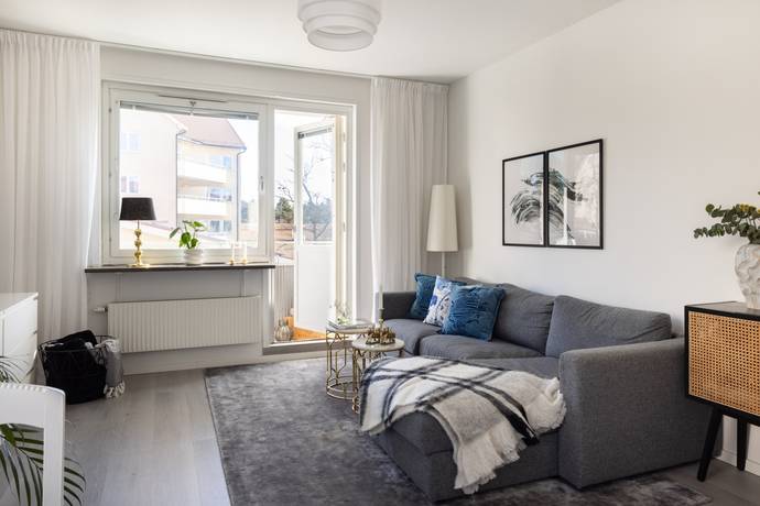 3 rum lägenhet på Per lindeströms väg 113 Hammarbyhöjden, Stockholms kommun - bild 2