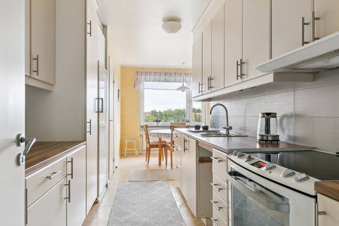 4 rum lägenhet på Storvretsvägen 49 Skogås C, Huddinge kommun - bild 3