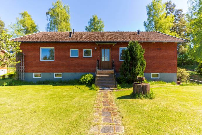 6 rum villa på Kronogatan 4 Hullaryd, Aneby kommun - bild 1