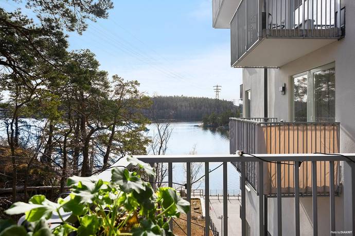 3 rum lägenhet på Tollare strand 9 Tollare, Nacka kommun - bild 1