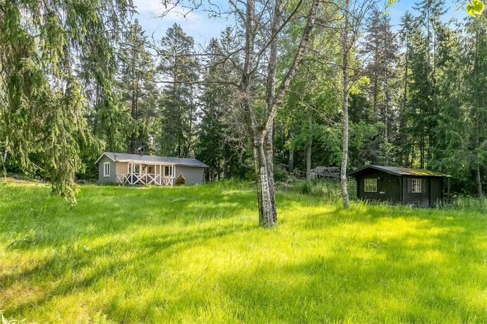 2 rum fritidshus på Skrindvägen 3 Bro - Håbo-tibble, Upplands-Bro kommun - bild 1