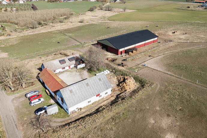 Gård utan jordbruk på Kyrkvägen 27 Österlen Simrishamns kommun - bild 22
