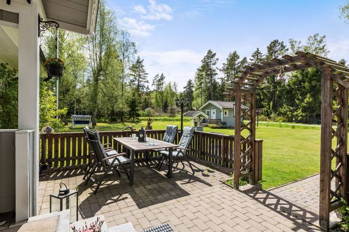 7 rum Villa på Kvarnsjövägen 12 Björknäs Norrtälje kommun - bild 6