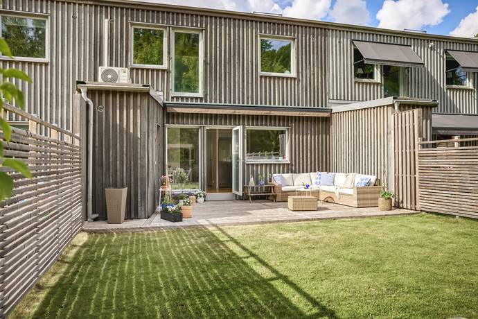 7 rum Radhus på Sisjöbäckens Väg 25 Sisjön Göteborgs kommun - bild 29
