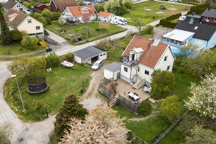 villa på Enbyvägen 7 Norsborg, Botkyrka kommun - bild 1