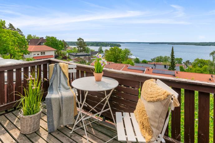 4 rum villa på Mälarvägen 16 Hässelby Södra Villastad, Stockholms kommun - bild 3