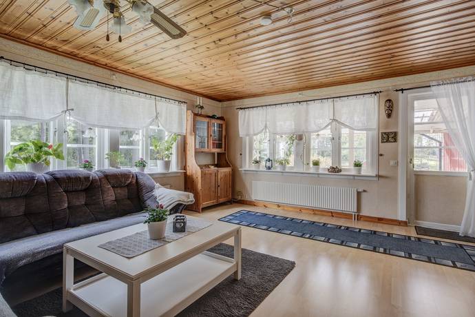 5 rum Vinterbonat fritidshus på Gåvastbo 402 Östervåla Heby kommun - bild 9