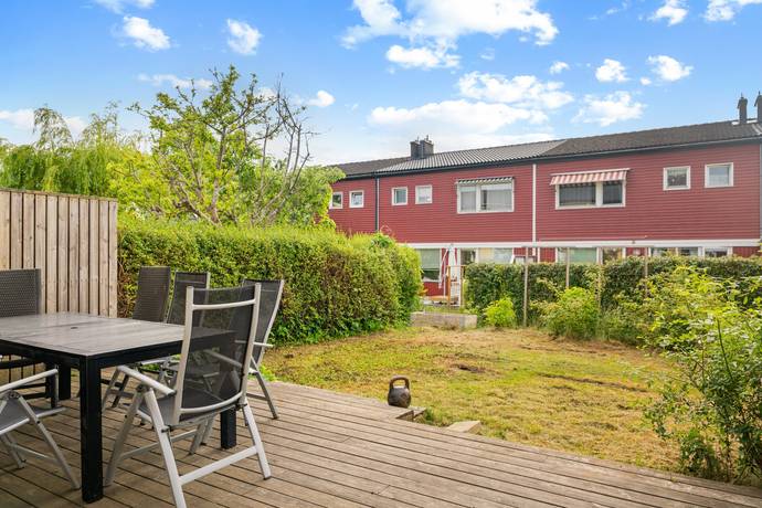 6 rum radhus på Såningsvägen 169 Viksjö, Järfälla kommun - bild 2