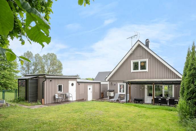 5 rum Villa på Vallmostigen 41 Centrala Järna Södertälje kommun - bild 1