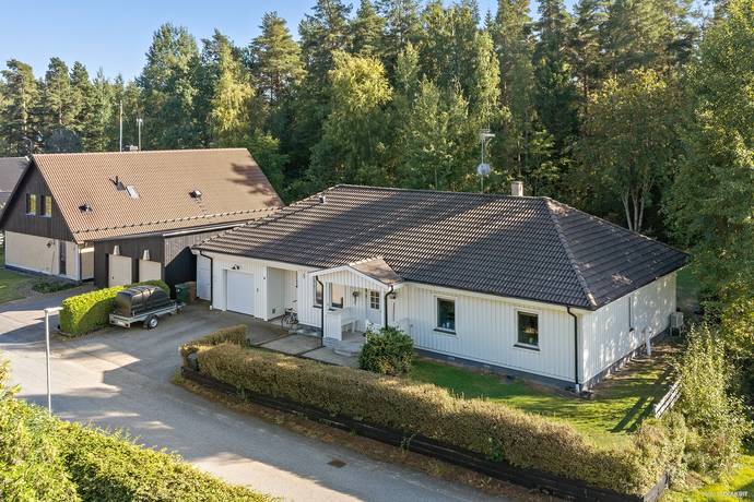 Avenboksvägen 5, Bettorp, Örebro kommun